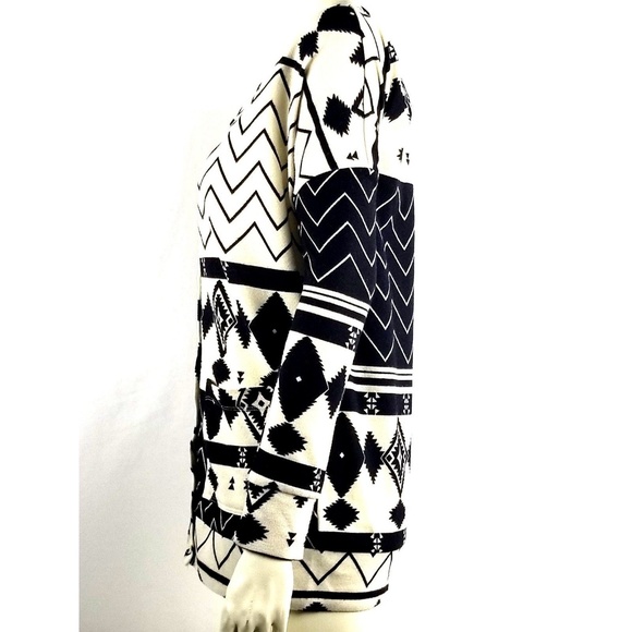 Nollie Aztec Tribal Print Button Down Cardigan Black Cream SMALL - Picture 6 of 7